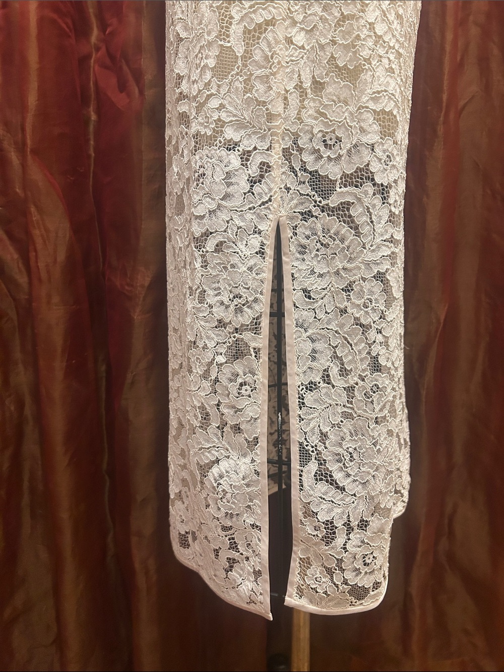 Doen Ivory Lace Midi Slip Dress - Picture 13 of 13
